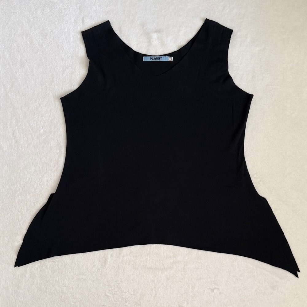 Planet by Lauren G | Sleeveless Pima Cotton Side Slit Raw Hem Top Black (1/4-8)